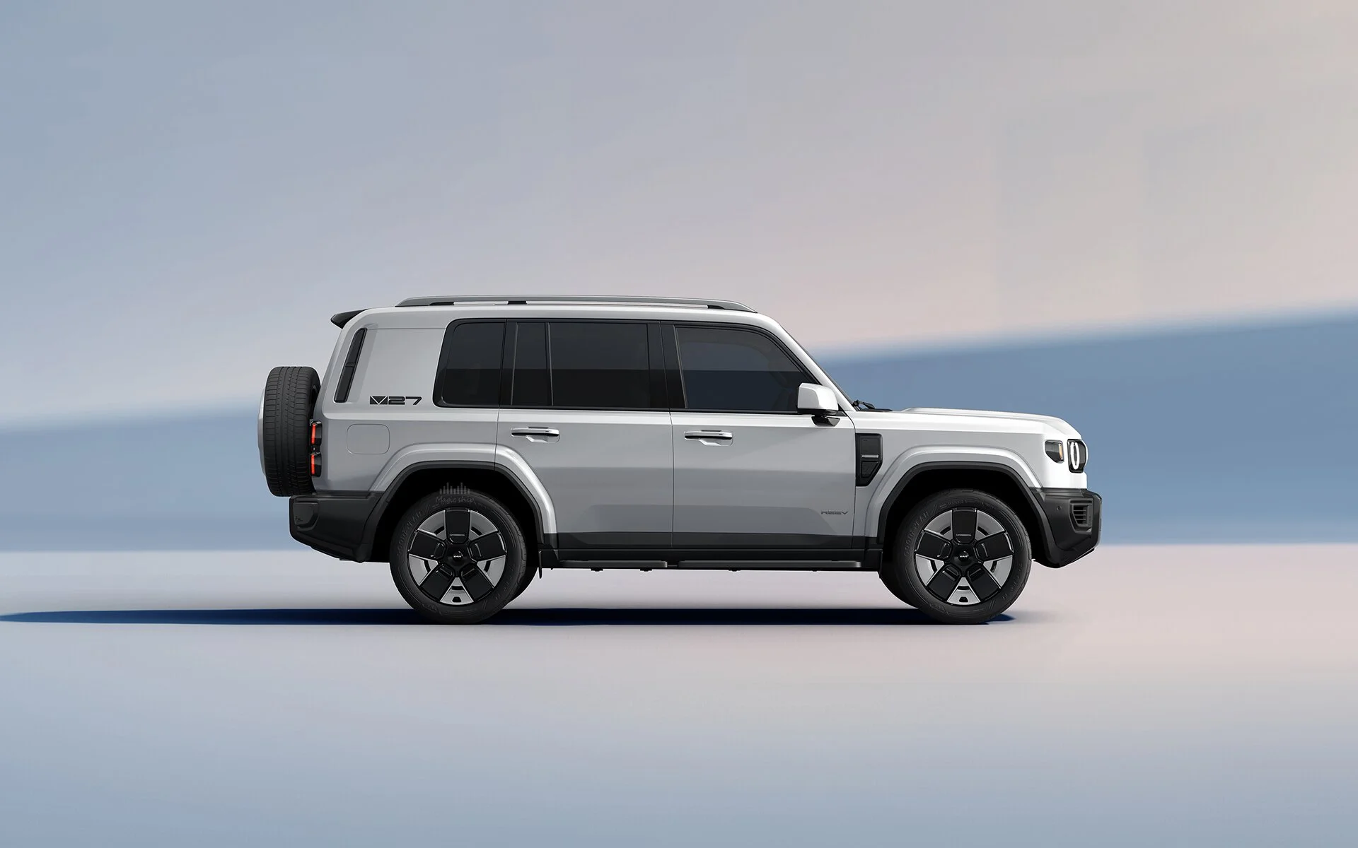 V27 · White exterior