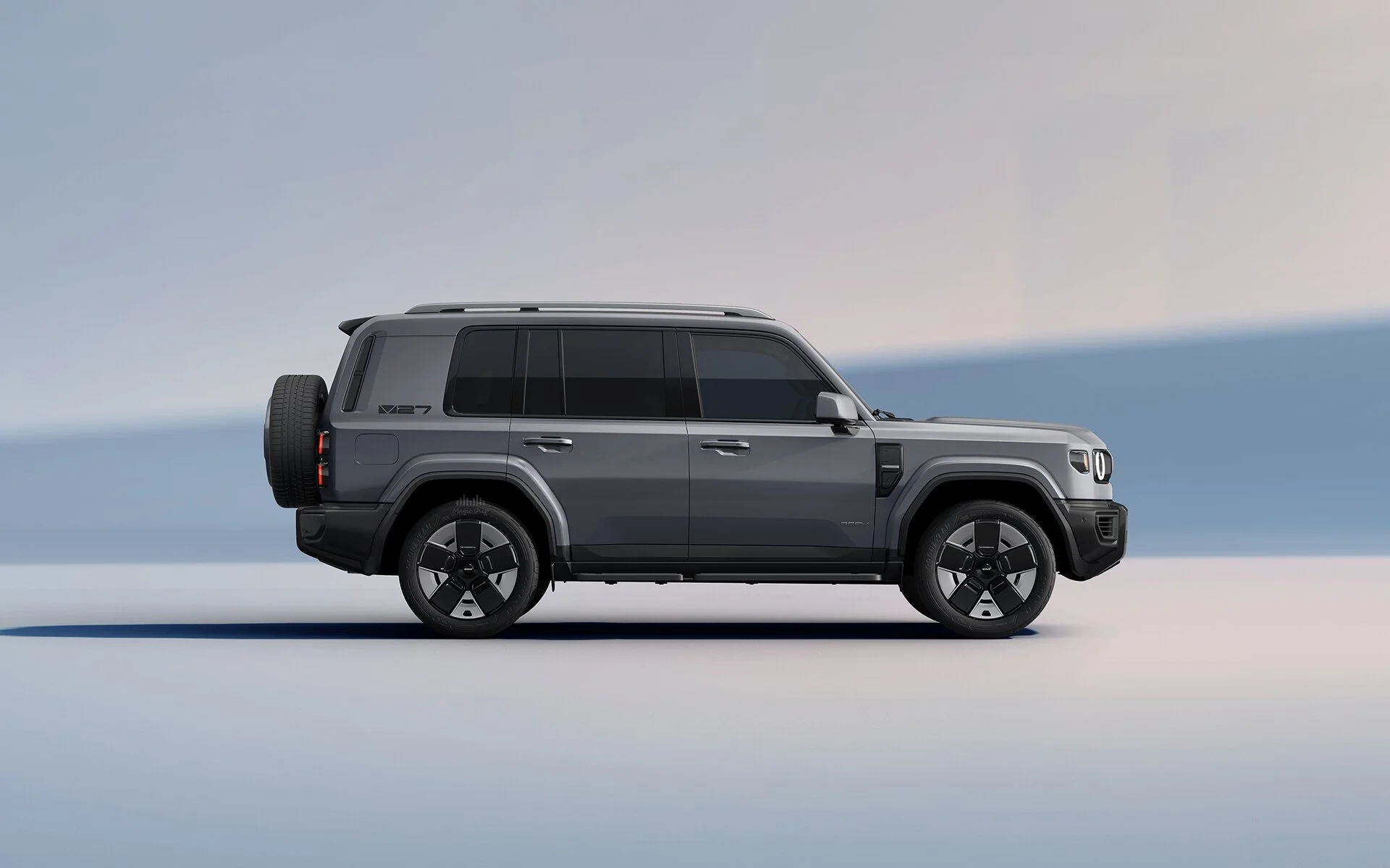 V27 · Grey exterior